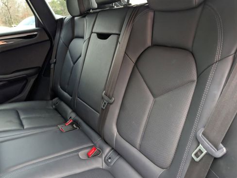 Used 2020 Porsche Macan image 28