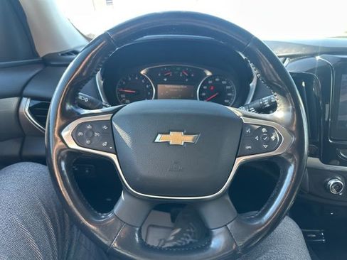 Used 2020 Chevrolet Traverse LT image 36