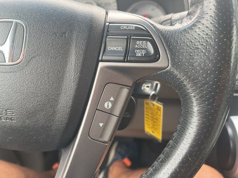 Used 2011 Honda Pilot Touring image 18