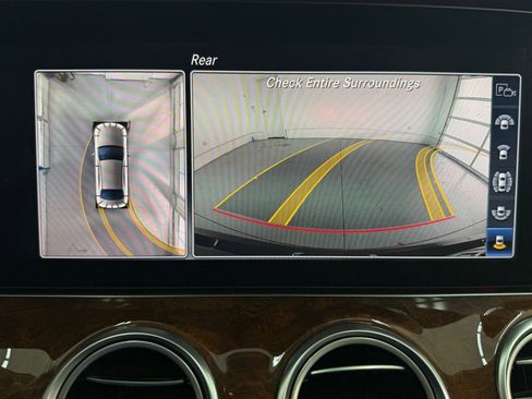 Used 2020 Mercedes-Benz E 350 E 350 w/ Parking Assistance Package image 30