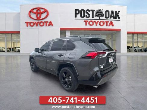 Used 2019 Toyota RAV4 XSE AWD/4WD image 4