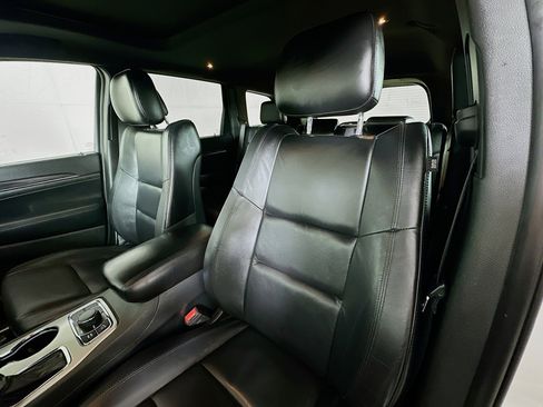 Used 2019 Jeep Grand Cherokee Limited AWD/4WD image 21