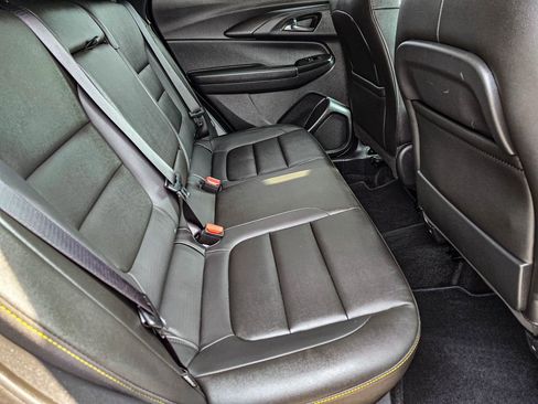 Certified 2025 Chevrolet TrailBlazer ACTIV w/ Driver Confidence Package AWD/4WD image 36
