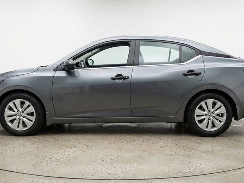 Used 2025 Nissan Sentra S image 5