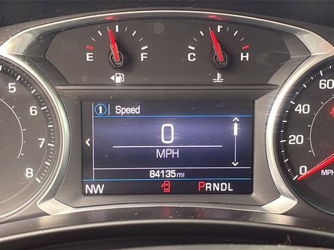 Used 2021 Chevrolet Equinox LT image 23