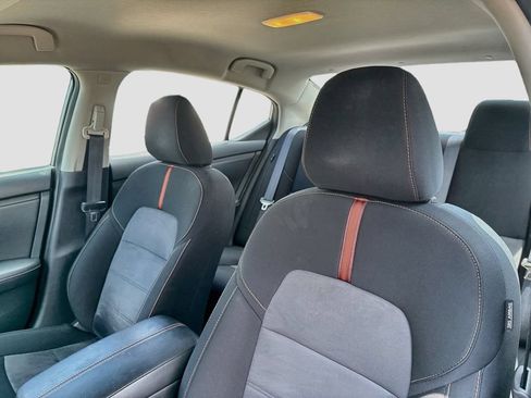 Used 2023 Nissan Sentra SR w/ Electronics Package FWD image 12
