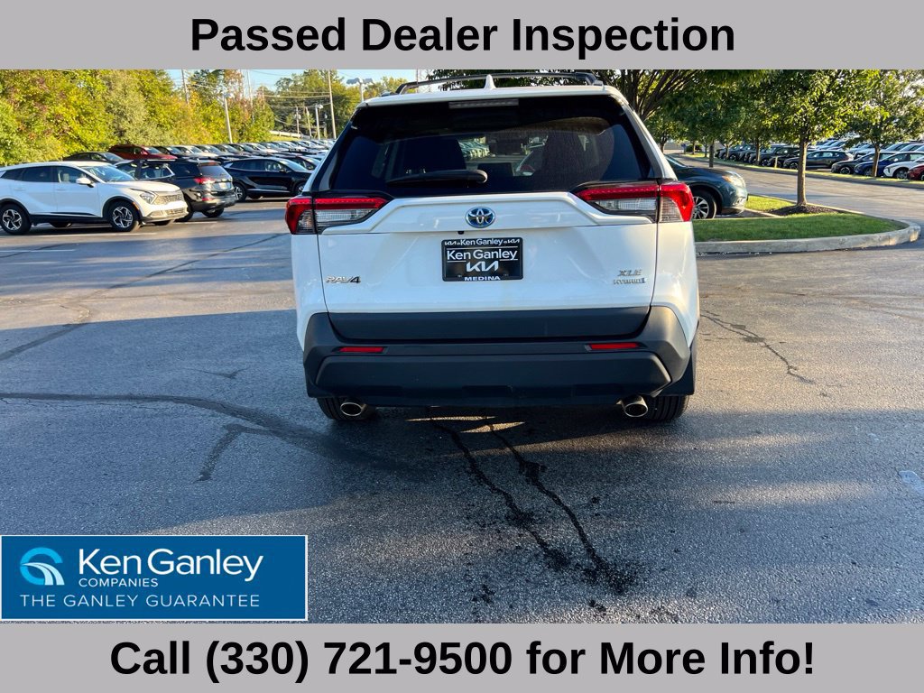 Used 2022 Toyota RAV4 XLE w/ Convenience Package AWD/4WD image 11