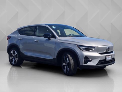 Certified 2023 Volvo C40 P8 Recharge Plus w/ Protection Package Premier AWD/4WD image 12