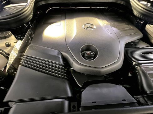 New 2026 Mercedes-Benz GLS 450 4MATIC image 14