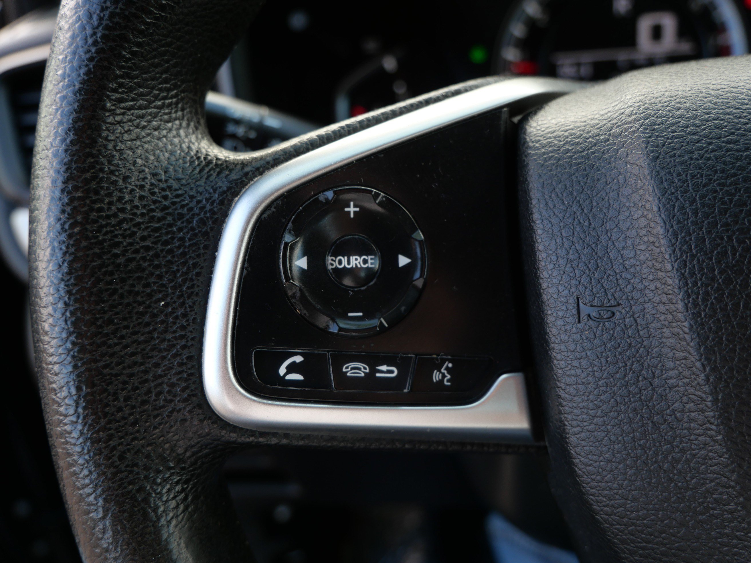 Used 2019 Honda CR-V LX image 31