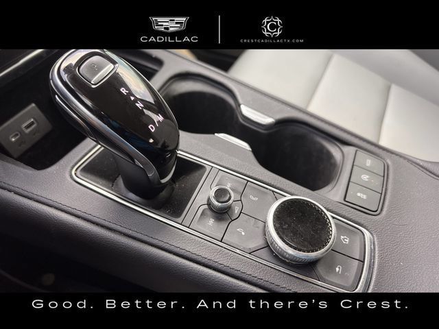 Used 2022 Cadillac XT4 Luxury w/ Cold Weather Package AWD/4WD image 20