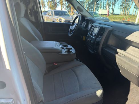 Used 2018 RAM 1500 Express w/ Express Value Package image 17