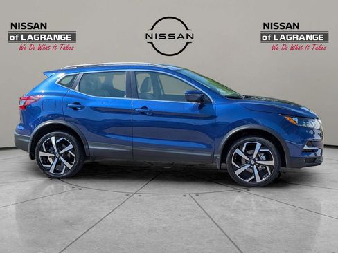 Used 2022 Nissan Rogue Sport SL image 4