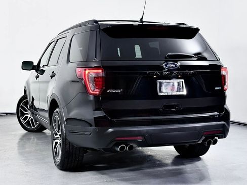 Used 2018 Ford Explorer Sport w/ Equipment Group 401A image 9