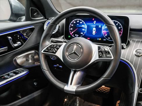 Certified 2025 Mercedes-Benz C 300 Sedan w/ Exclusive Trim Package image 17