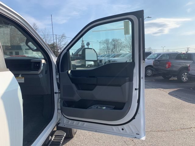 New 2024 Ford F550 4x4 Crew Cab Super Duty image 13