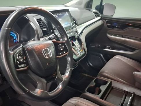 Used 2021 Honda Odyssey Touring image 25