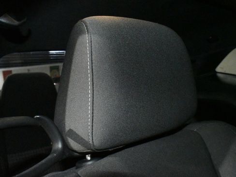 Used 2020 Dodge Challenger SXT image 10