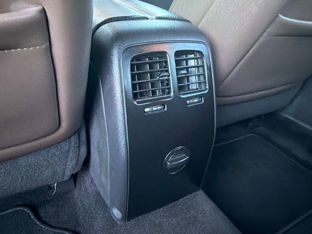 Used 2014 Lincoln MKS w/ Equipment Group 101A FWD image 17