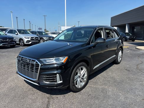 Used 2023 Audi Q7 3.0T Prestige AWD/4WD image 3