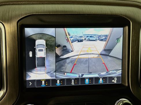 Used 2019 GMC Sierra 1500 Denali w/ Denali Ultimate Package AWD/4WD image 16