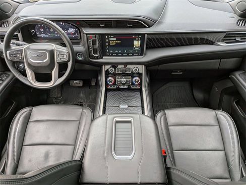 Used 2023 GMC Yukon XL Denali image 28