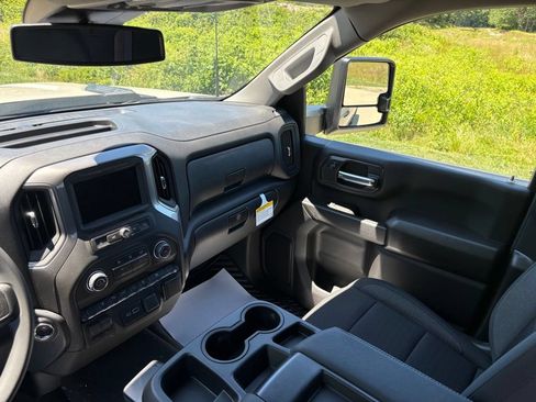 New 2026 Chevrolet Silverado 2500 Custom w/ Custom Value Package AWD/4WD image 43