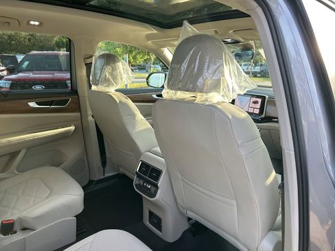 New 2026 Volkswagen Atlas SE image 43