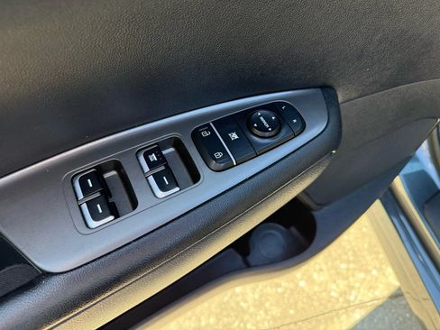 Used 2020 Kia Optima LX FWD image 14