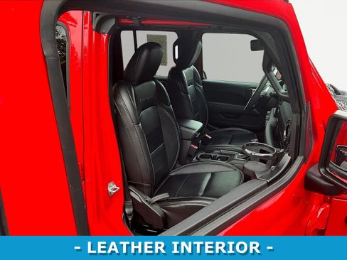Used 2023 Jeep Gladiator Overland w/ Cold Weather Group AWD/4WD image 30