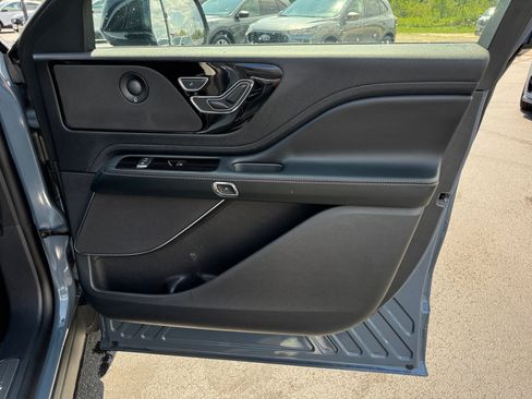 New 2025 Lincoln Aviator Reserve w/ Illumination Package AWD/4WD image 29