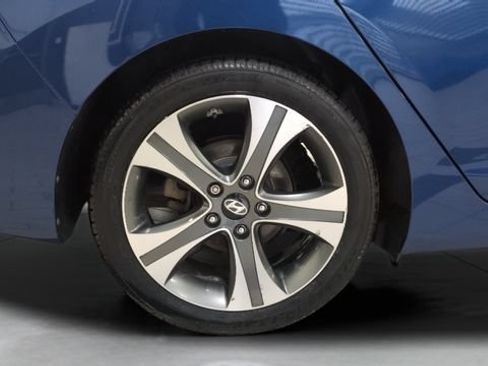 Used 2014 Hyundai Elantra Sport FWD image 25