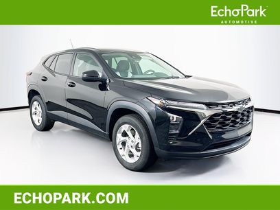 Used 2024 Chevrolet Trax LS w/ LS Convenience Package