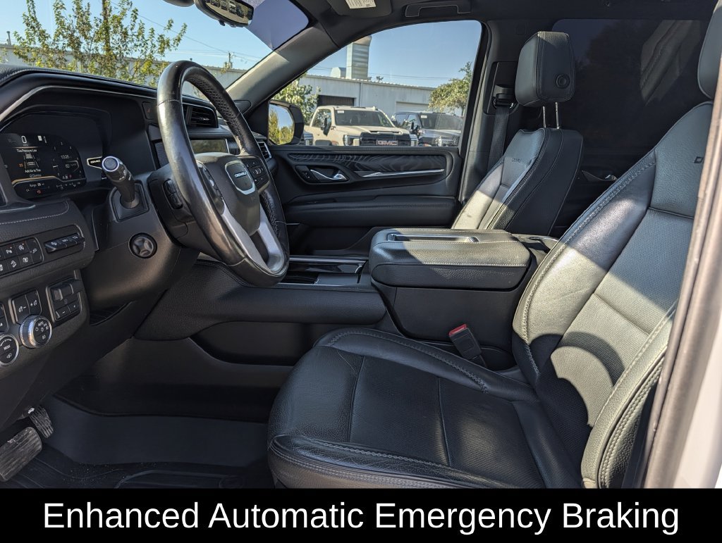Used 2022 GMC Yukon Denali w/ Denali Premium Package AWD/4WD image 26