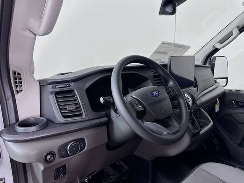 New 2026 Ford Transit 250 148 Medium Roof Extended AWD image 9