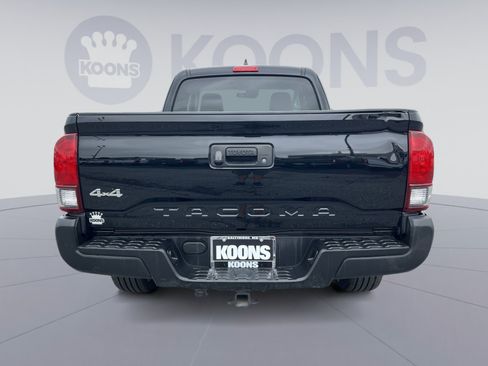 Used 2022 Toyota Tacoma SR AWD/4WD image 5