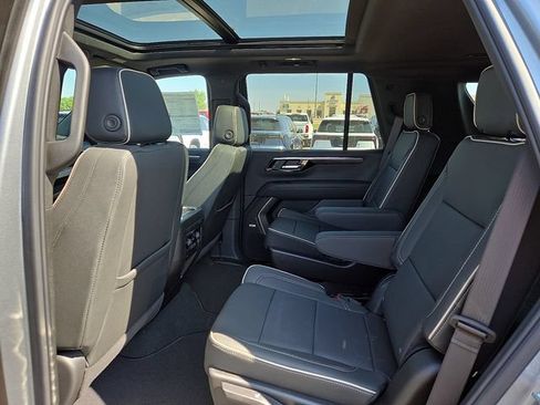 New 2026 Chevrolet Tahoe Premier w/ Sun And Tow Package AWD/4WD image 8