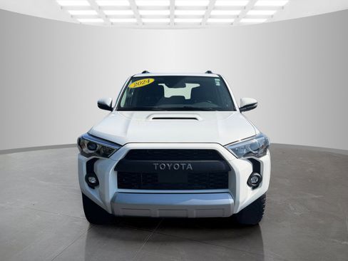 Used 2024 Toyota 4Runner TRD Off-Road Premium w/ Moonroof Package AWD/4WD image 2