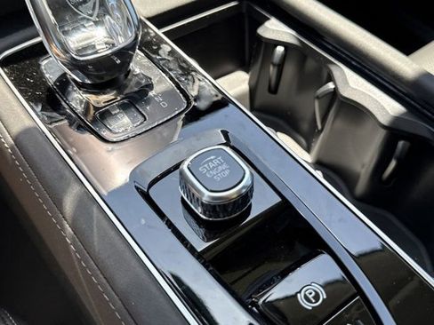 New 2025 Volvo XC90 T8 Ultra w/ Protection Package Premier image 26