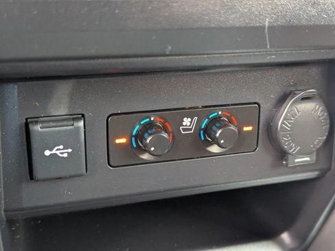 Used 2023 Toyota 4Runner Limited AWD/4WD image 18