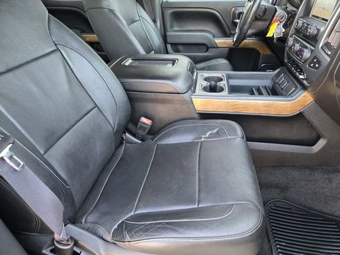 Used 2017 Chevrolet Silverado 1500 LTZ w/ Sport Package AWD/4WD image 9