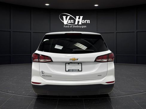 Used 2023 Chevrolet Equinox LS w/ LS Convenience Package AWD/4WD image 6