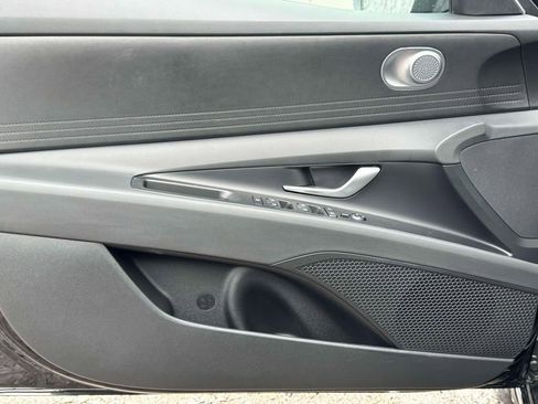 New 2026 Hyundai Elantra SE image 13