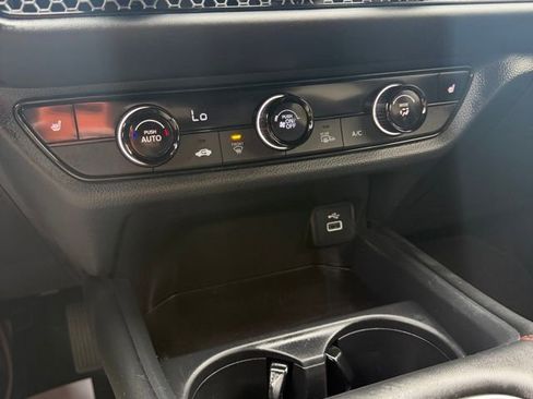 Certified 2024 Honda HR-V Sport image 19