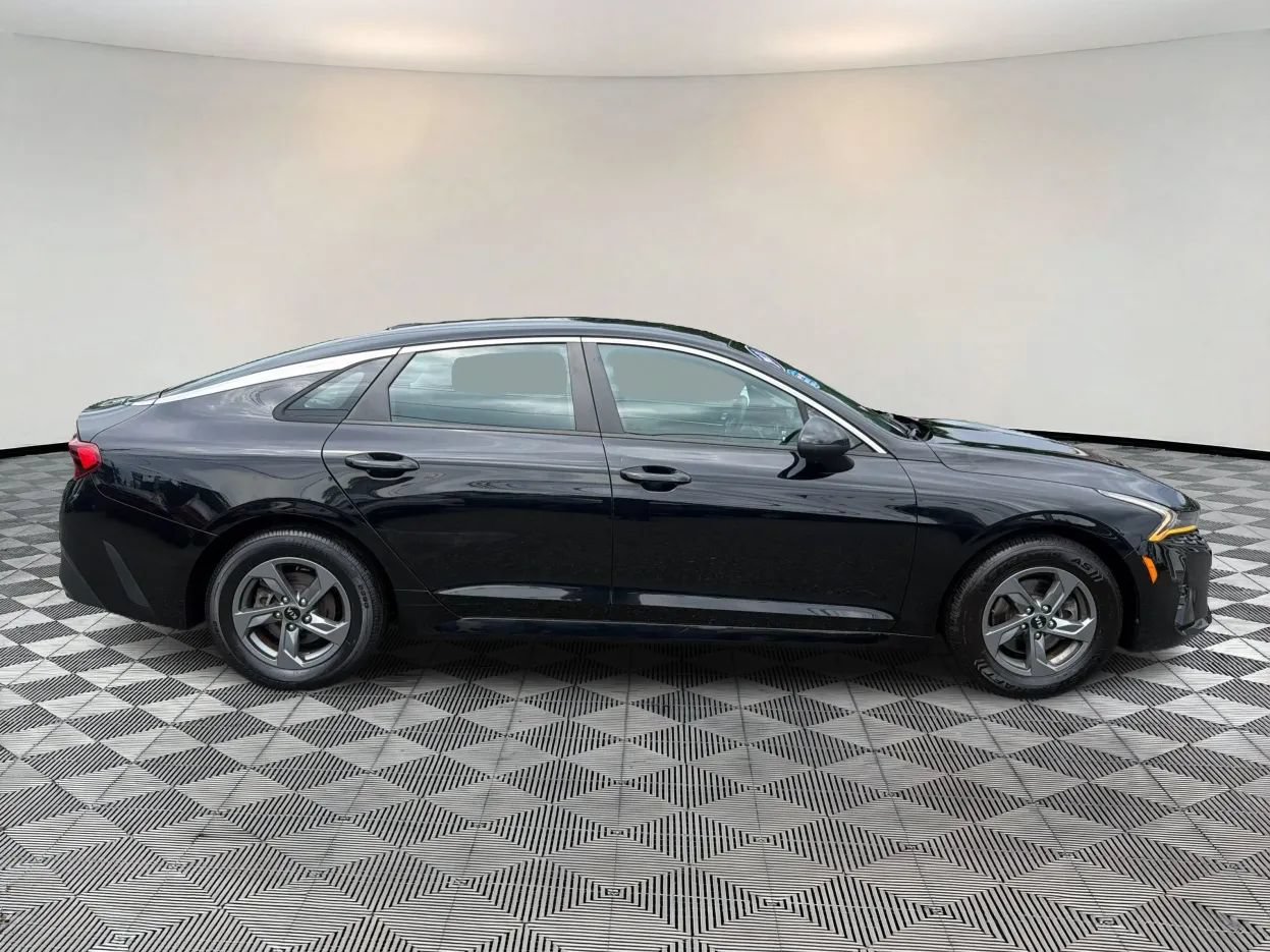 Used 2021 Kia K5 LX FWD image 8