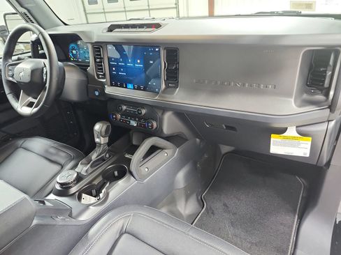 New 2026 Ford Bronco Badlands AWD/4WD image 36