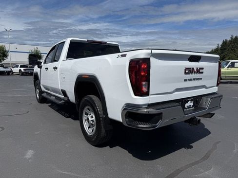 Used 2024 GMC Sierra 2500 Pro w/ Convenience Package AWD/4WD image 8
