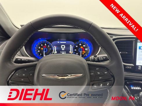 Used 2026 Chrysler Pacifica Limited w/ S Appearance Package AWD/4WD image 30