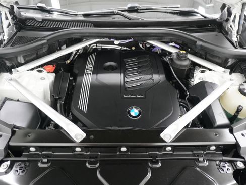 Used 2022 BMW X5 sDrive40i w/ Parking Assistance Package image 35