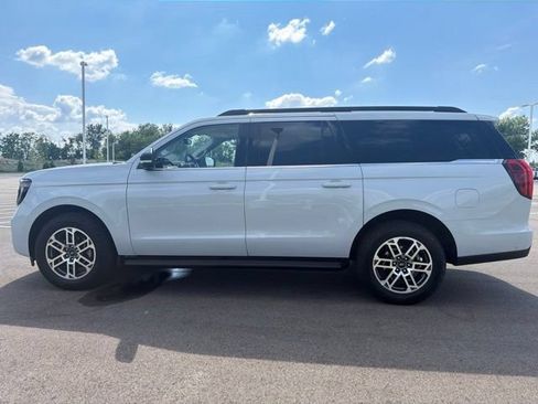 Used 2025 Ford Expedition Max Active AWD/4WD image 19